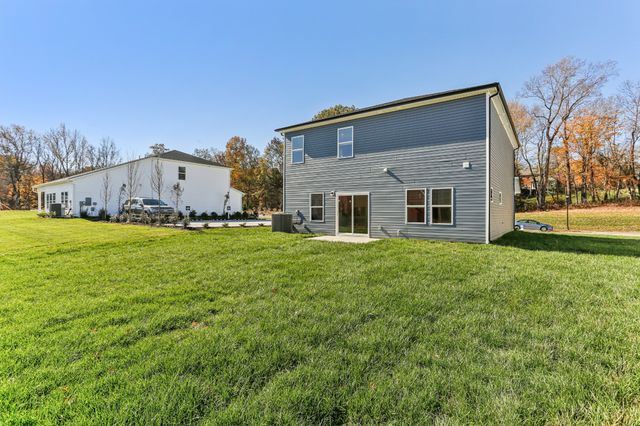 2348 Woodmeadow Dr, Clarksville, TN 37043