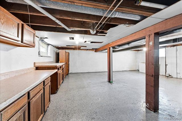 34868 W Jefferson Avenue, Rockwood, MI 48173