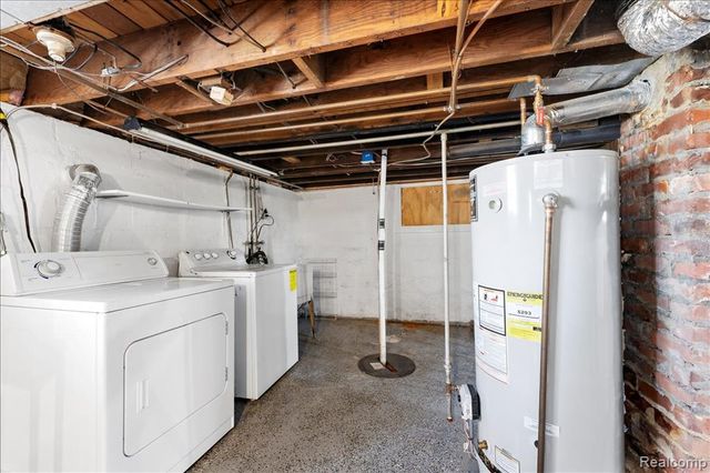 34868 W Jefferson Avenue, Rockwood, MI 48173