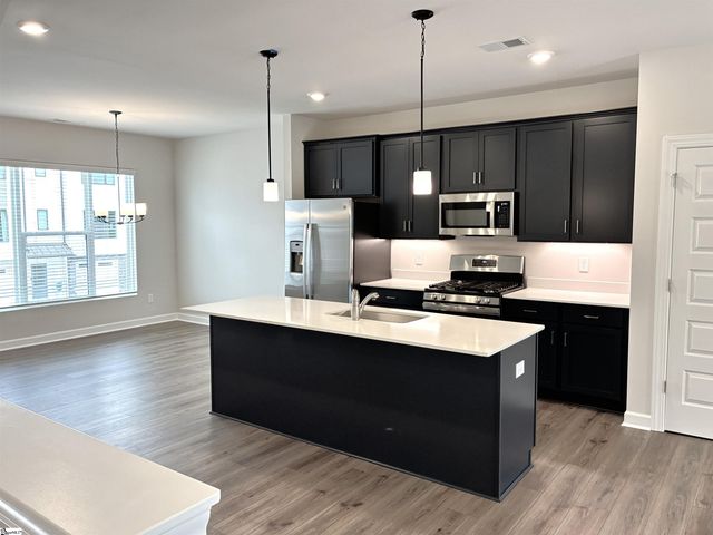 12 Pikewood Lane, Greenville, SC 29607