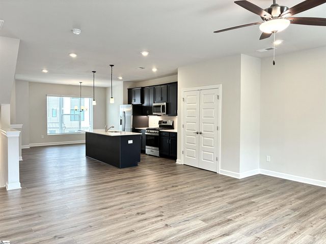 12 Pikewood Lane, Greenville, SC 29607