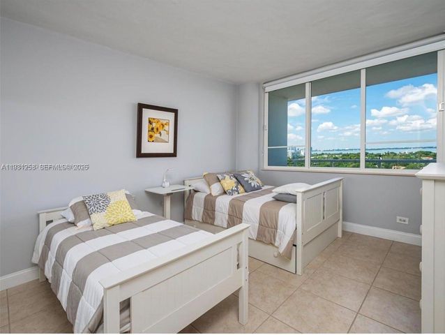 5005 Collins Ave 1506, Miami Beach, FL 33140