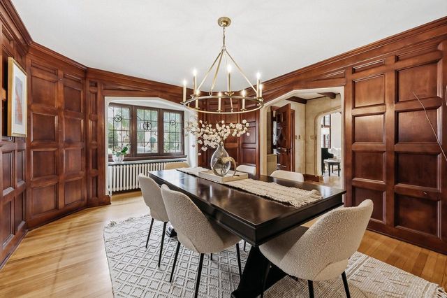 5079 N Lake DRIVE, Whitefish Bay, WI 53217