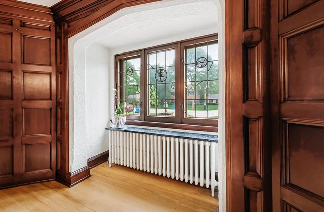 5079 N Lake DRIVE, Whitefish Bay, WI 53217
