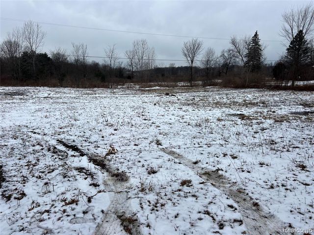 000 VL N Latson Road, Howell, MI 48855