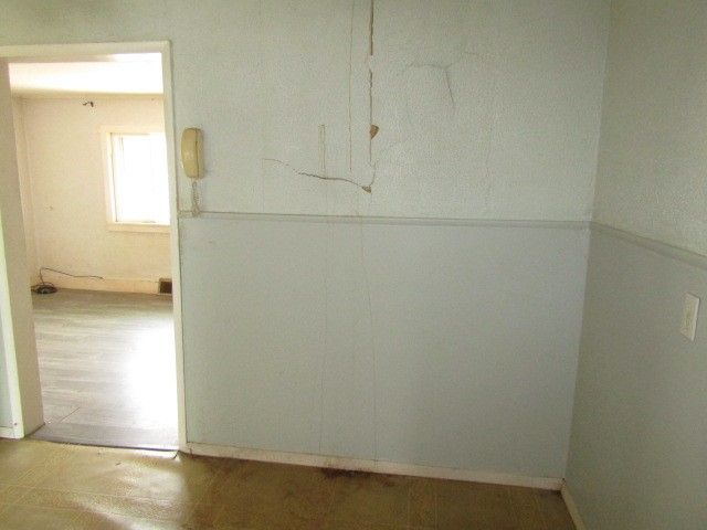 48 Locust St, Ellsworth Boro, PA 15331