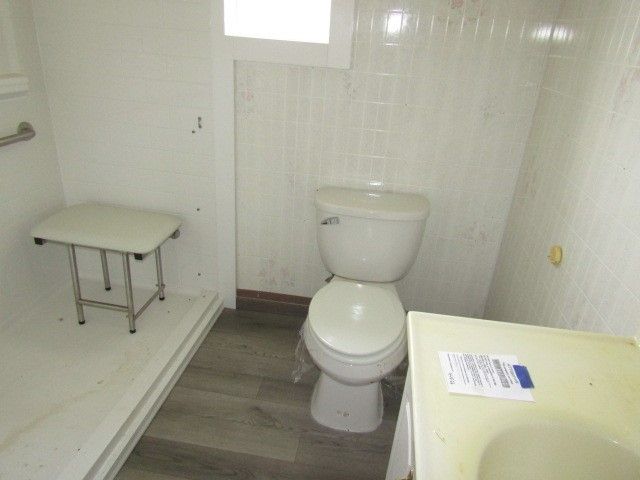 48 Locust St, Ellsworth Boro, PA 15331