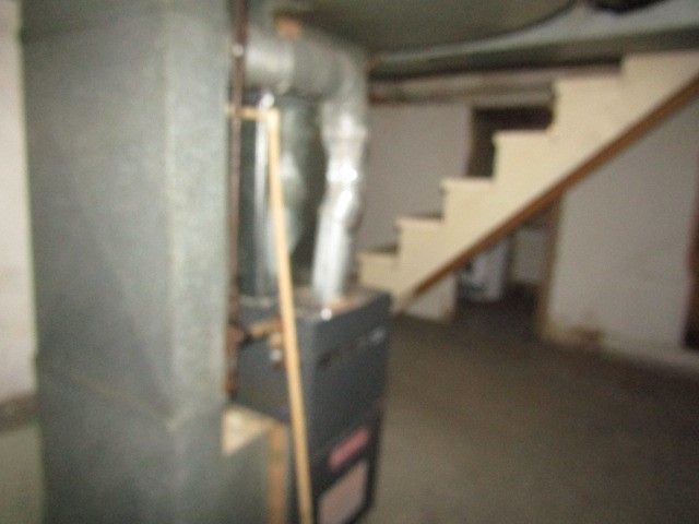 48 Locust St, Ellsworth Boro, PA 15331