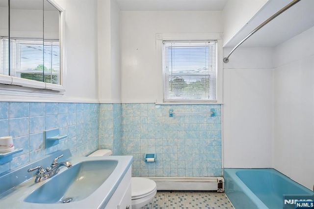714 Main Street, Little Falls, NJ 07424