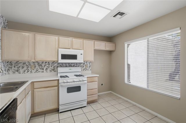 8612 Prairie Hill Drive, Las Vegas, NV 89134