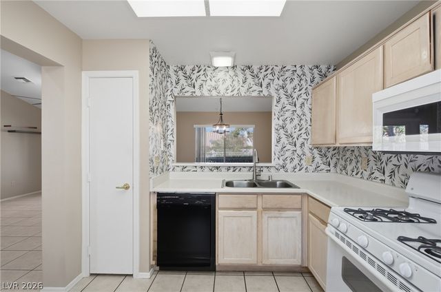 8612 Prairie Hill Drive, Las Vegas, NV 89134