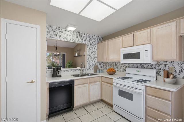 8612 Prairie Hill Drive, Las Vegas, NV 89134