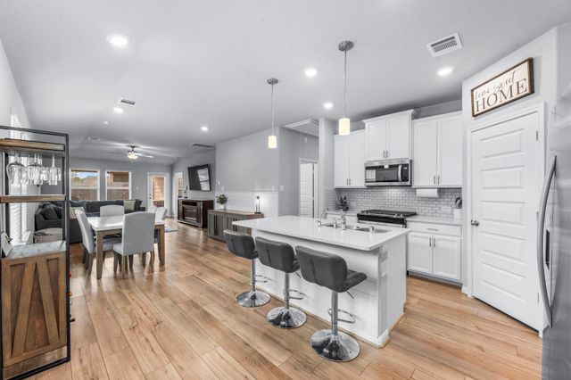 18581 Meadow Point Lane, Conroe, TX 77316