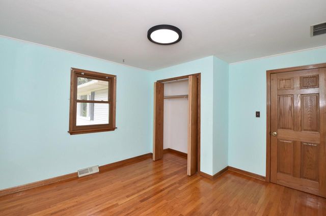 W228S8775 Cherry STREET, Big Bend, WI 53103