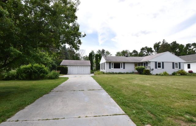 W228S8775 Cherry STREET, Big Bend, WI 53103
