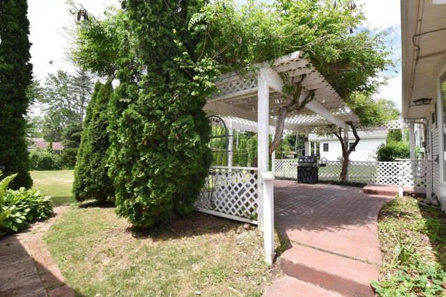 W228S8775 Cherry STREET, Big Bend, WI 53103