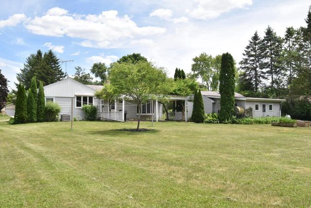 W228S8775 Cherry STREET, Big Bend, WI 53103