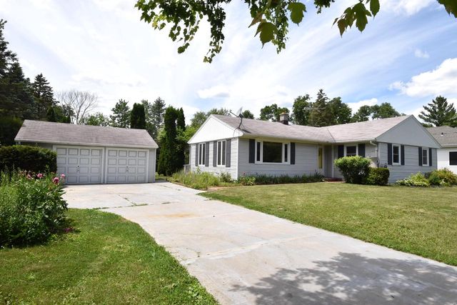 W228S8775 Cherry STREET, Big Bend, WI 53103