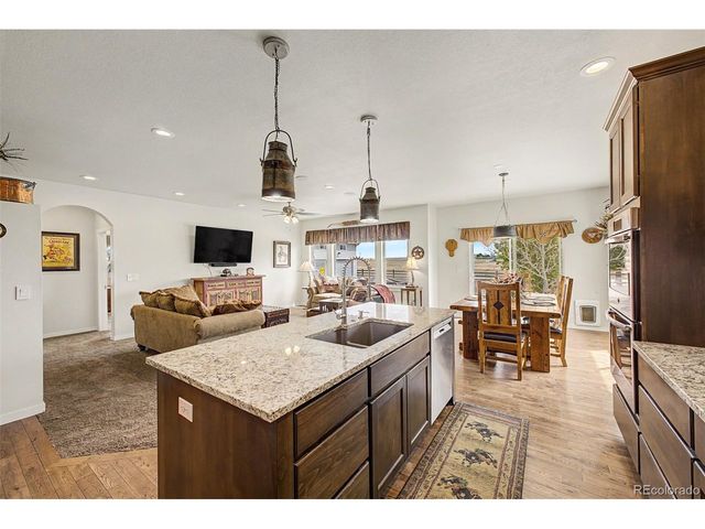 540 Remington Dr, Hudson, CO 80642