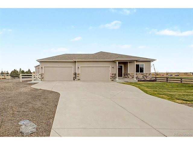 540 Remington Dr, Hudson, CO 80642
