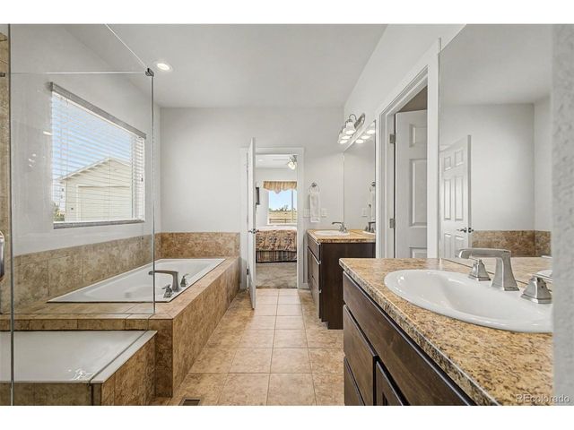 540 Remington Dr, Hudson, CO 80642