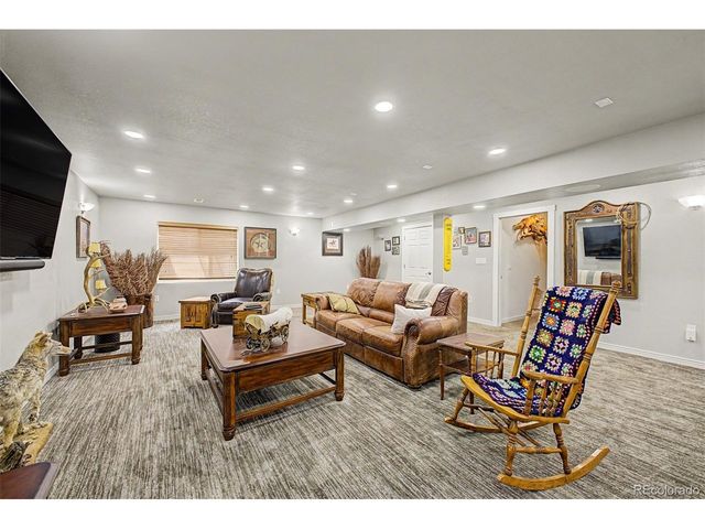 540 Remington Dr, Hudson, CO 80642
