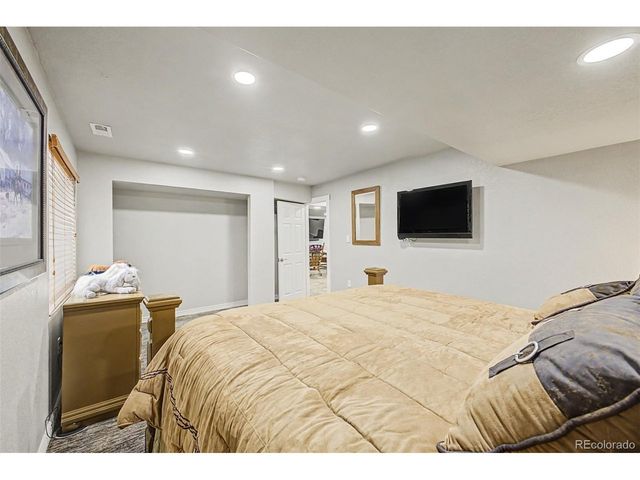 540 Remington Dr, Hudson, CO 80642