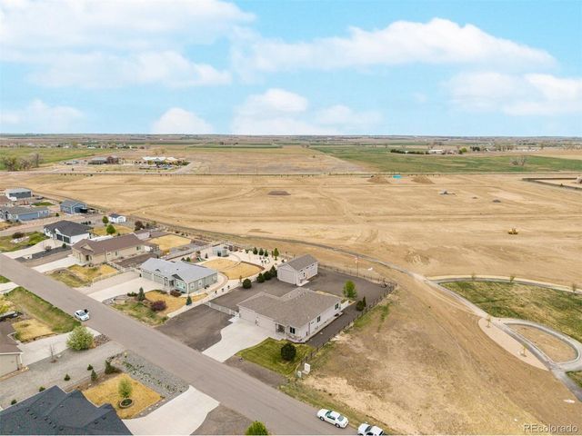 540 Remington Dr, Hudson, CO 80642