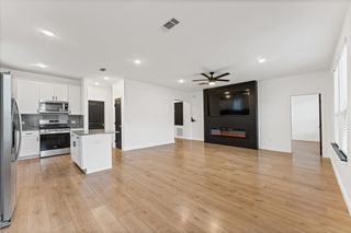 305 Paso Fino Drive, Alvin, TX 77511