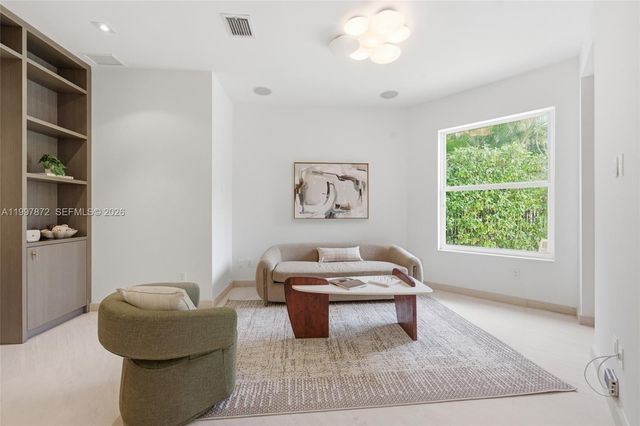 3752 NE 199 ST, Aventura, FL 33180
