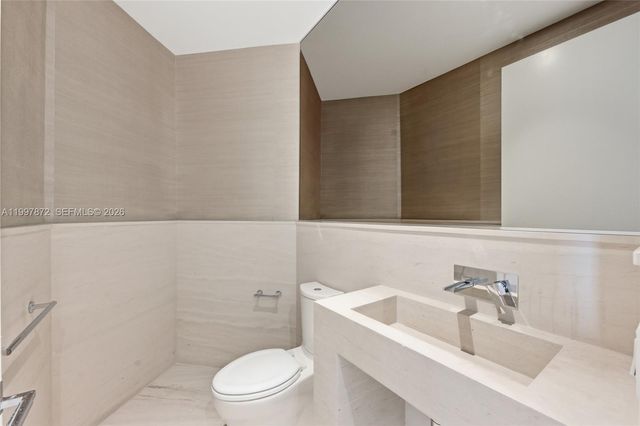 3752 NE 199 ST, Aventura, FL 33180