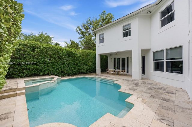 3752 NE 199 ST, Aventura, FL 33180