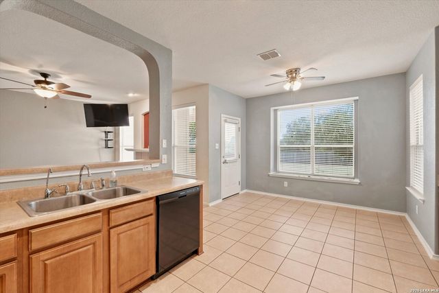 14914 Laudie Fox, San Antonio, TX 78253