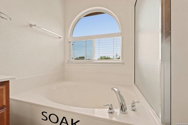 14914 Laudie Fox, San Antonio, TX 78253