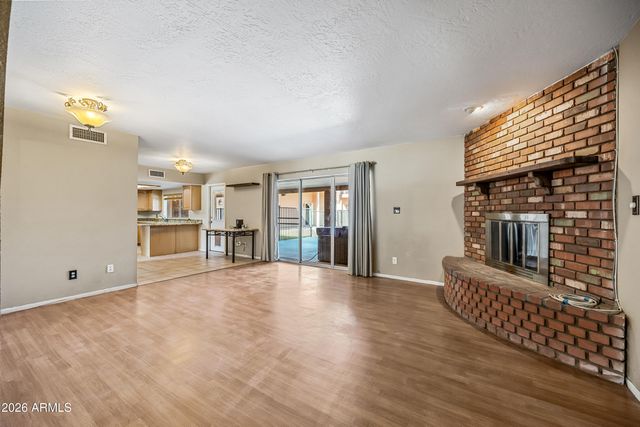 322 E Redfield Road, Chandler, AZ 85225