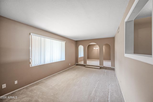 322 E Redfield Road, Chandler, AZ 85225