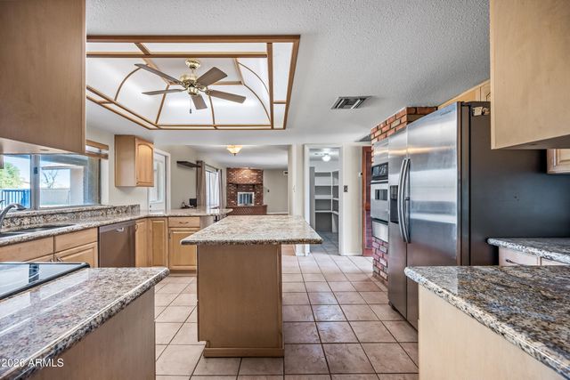 322 E Redfield Road, Chandler, AZ 85225