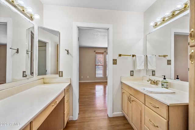 322 E Redfield Road, Chandler, AZ 85225