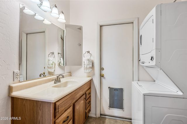 322 E Redfield Road, Chandler, AZ 85225