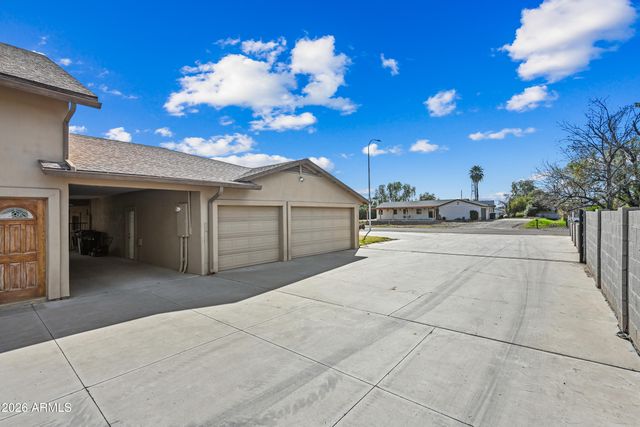 322 E Redfield Road, Chandler, AZ 85225