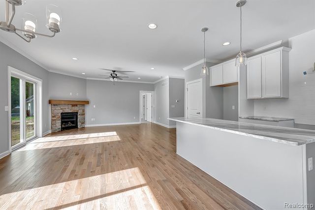6064 Woodridge Lane, Grand Blanc, MI 48439