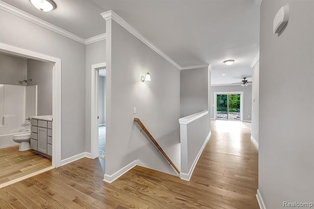 6064 Woodridge Lane, Grand Blanc, MI 48439