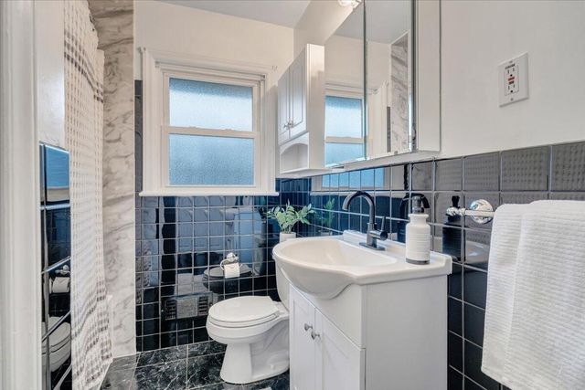 5033 Youngwood DR, Roanoke, VA 24017