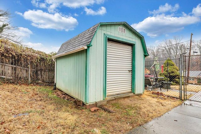 5033 Youngwood DR, Roanoke, VA 24017