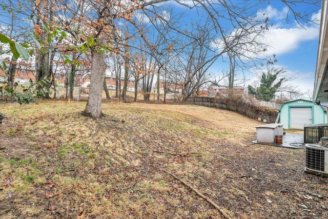 5033 Youngwood DR, Roanoke, VA 24017