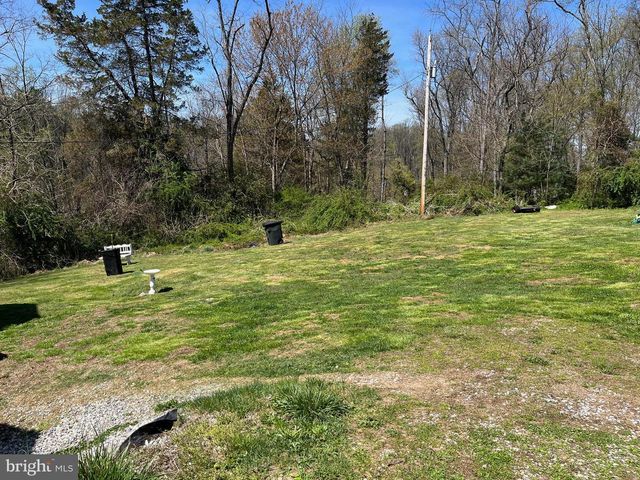 242 WILEY MILL RD, New Park, PA 17352
