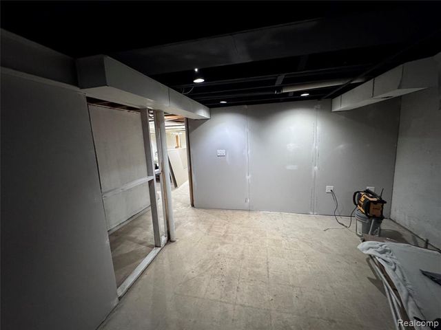 38106 Rockhill Street, Clinton Township, MI 48036