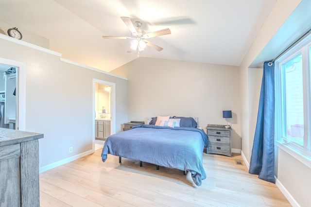 933 E Lost Hills Ct, Derby, KS 67037