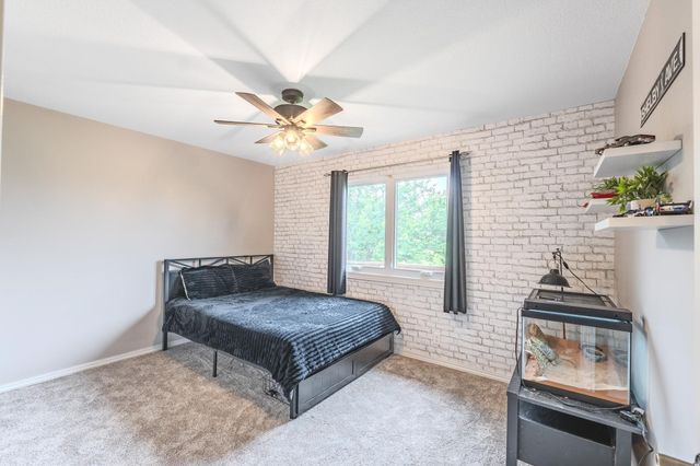 933 E Lost Hills Ct, Derby, KS 67037