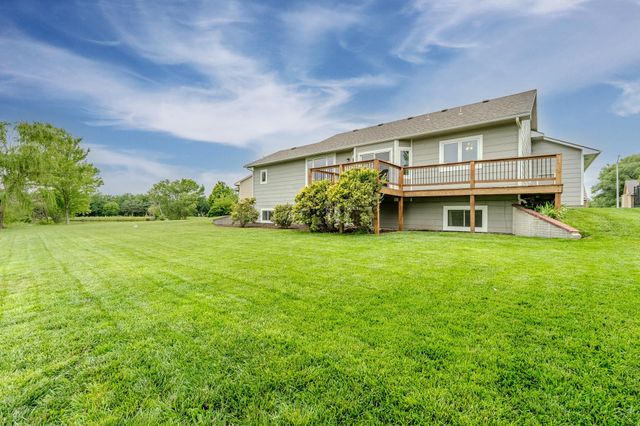 933 E Lost Hills Ct, Derby, KS 67037